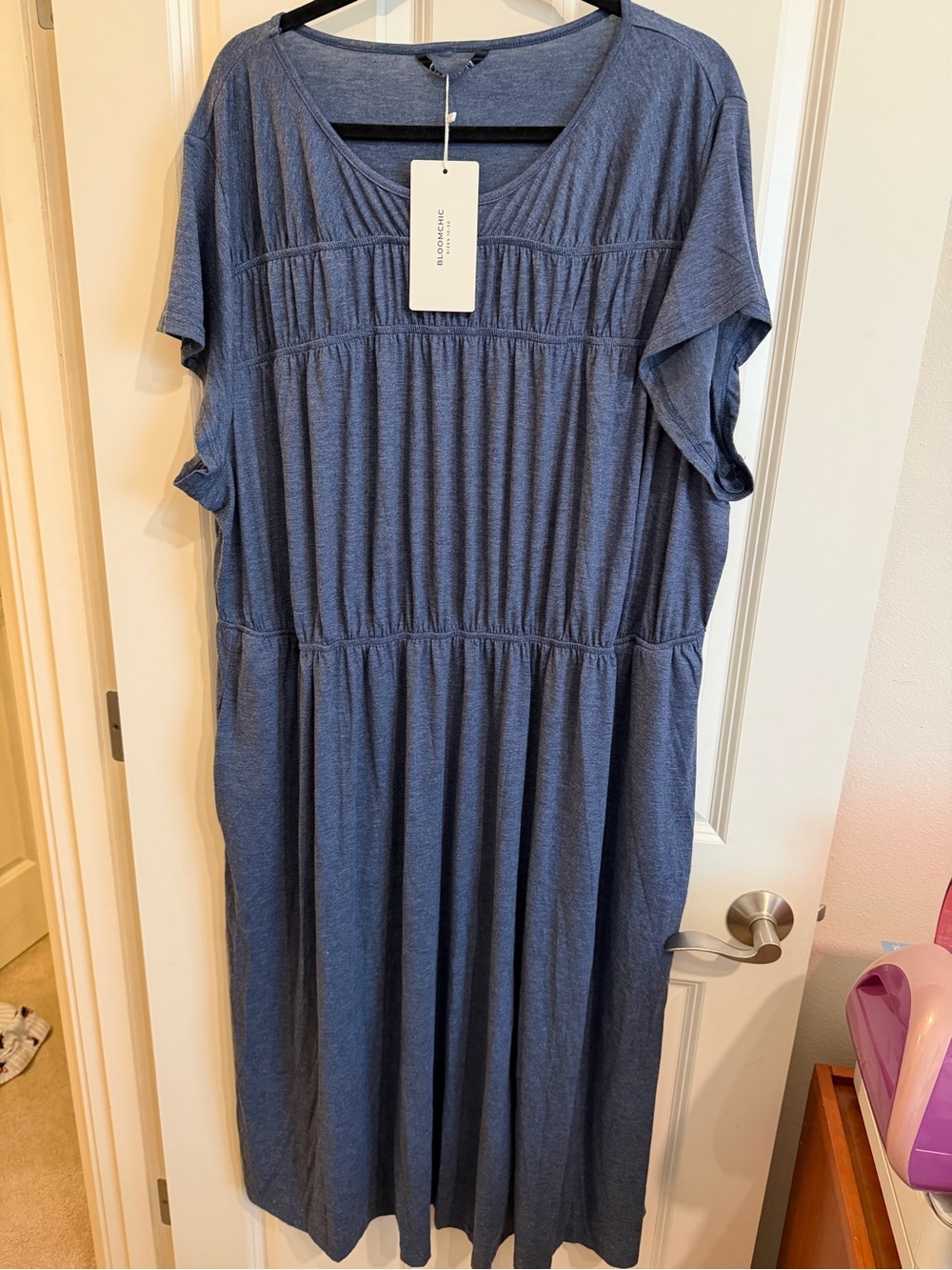 Bloomchic short-sleeve navy dress with pockets, NWT